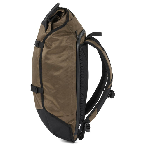 AEVOR Trip Pack PROOF OLIVE / GOLD 26-33l | plecak rowerowy / miejski / wyprawowy | WATERPROOF 13K | LAPTOP 15" | 800g
