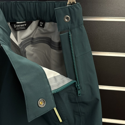 SCOTT Trail Storm WP Women's Shorts | 3L | 10K/10K | aruba green