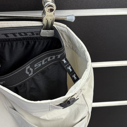 SCOTT Shorts M's Trail Flow w/pad | szorty / spodenki rowerowe | + wewnętrzne spodenki z wkładką | MTB / ENDURO | dust white