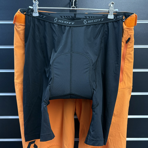 SCOTT Shorts M's Endurance ls/fit w/pad | szorty / spodenki rowerowe | + wewnętrzne spodenki z wkładką | MTB / ENDURO / GRAVEL | flash orange
