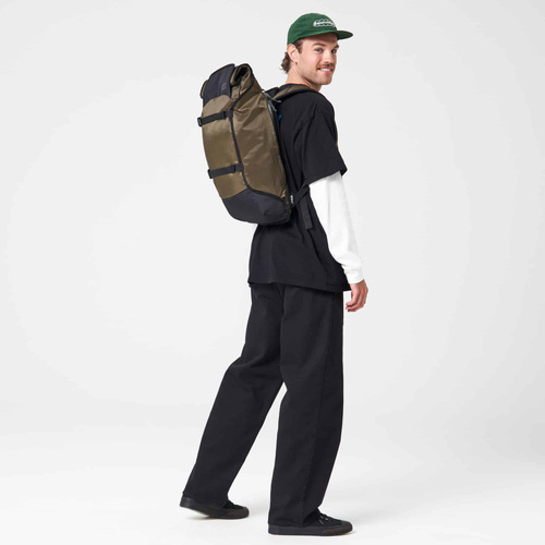 AEVOR Trip Pack PROOF OLIVE / GOLD 26-33l | plecak rowerowy / miejski / wyprawowy | WATERPROOF 13K | LAPTOP 15" | 800g