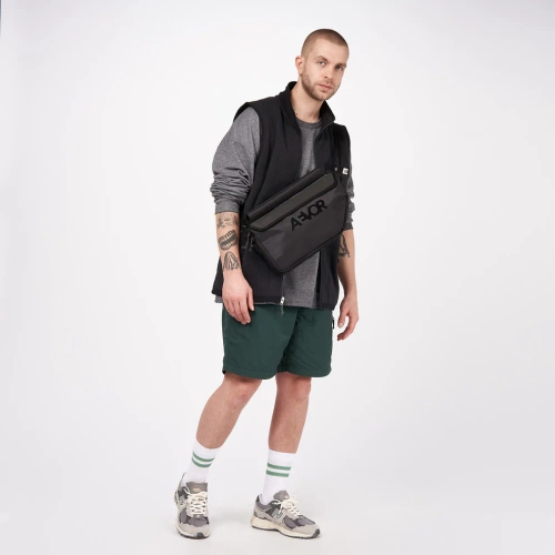 AEVOR Frame Bag Large PROOF Black 4.5l | torba rowerowa na / pod ramę | 2-in-1 | CROSSBODY BAG | WATERPROOF 13K