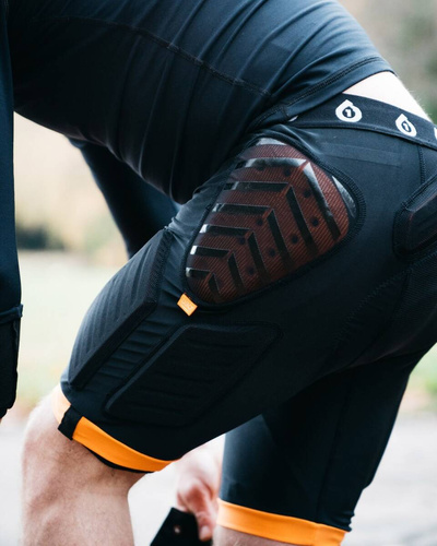 SIXSIXONE 661 EVO Compression Shorts with Chamois | spodenki rowerowe ochronne z wkładką | D3O | MTB / EDURO | black